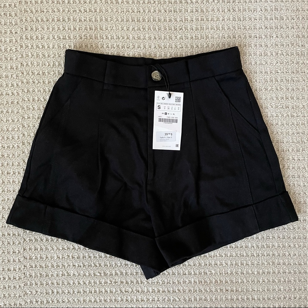 BNWT Zara Cuffed Shorts